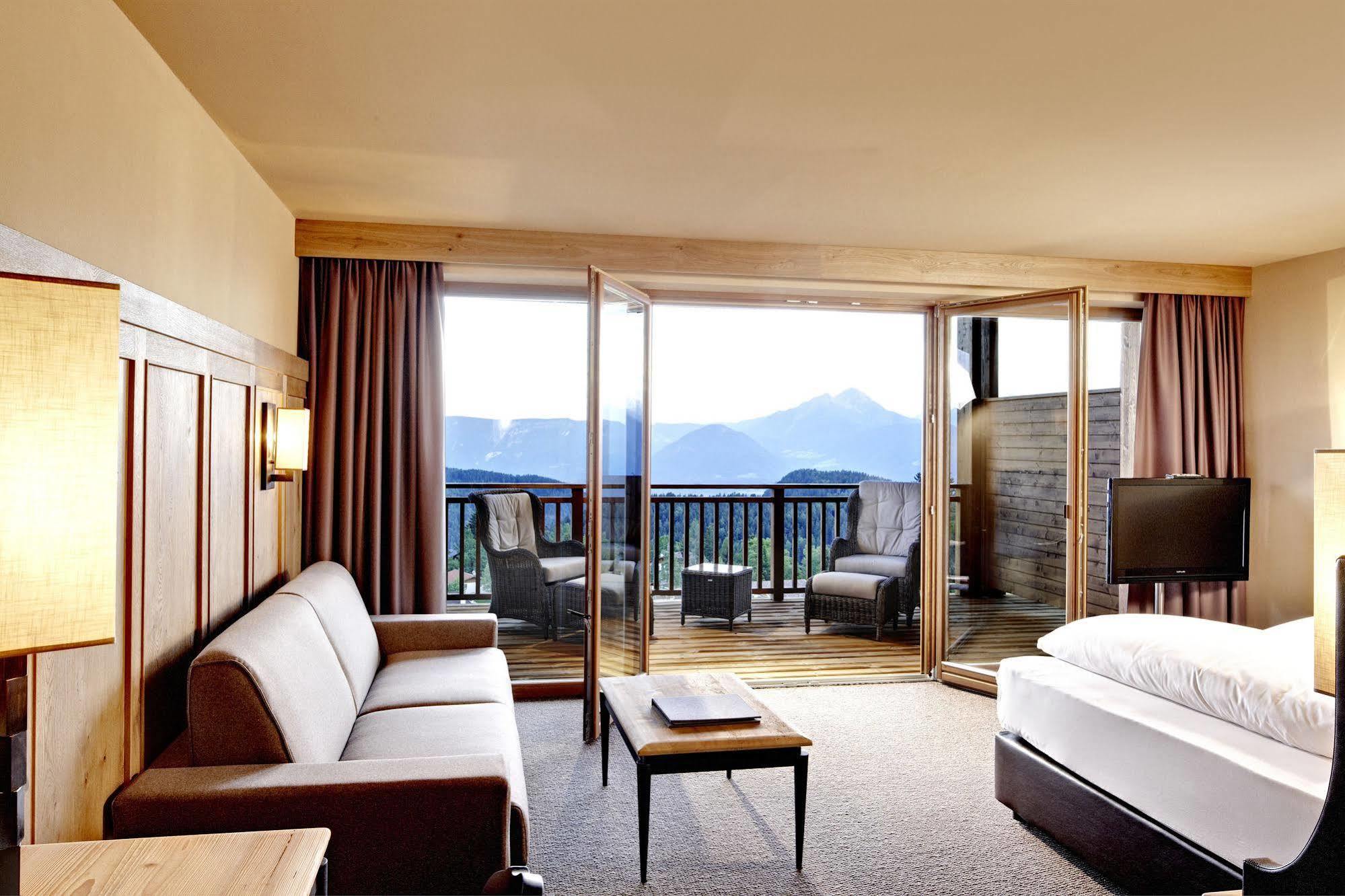 Hotel Chalet Mirabell Hafling Exterior foto